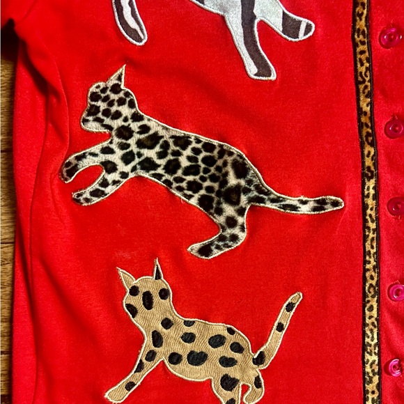 Berek • X-Large • Red • Multi-Color Cats • Embroidery • Cardigan Sweater - Picture 5 of 13
